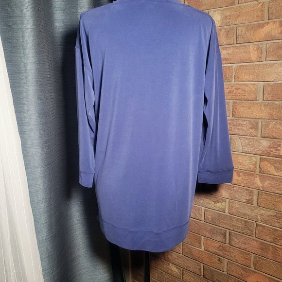 Chico's Zynergy V-Neck Blue Slide Slits 3/4 Sleeve - Size 0 (fits size 4-6) - Picture 4 of 12